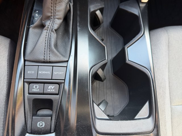 Used 2026 Toyota Camry LE w/ Convenience Package FWD image 24