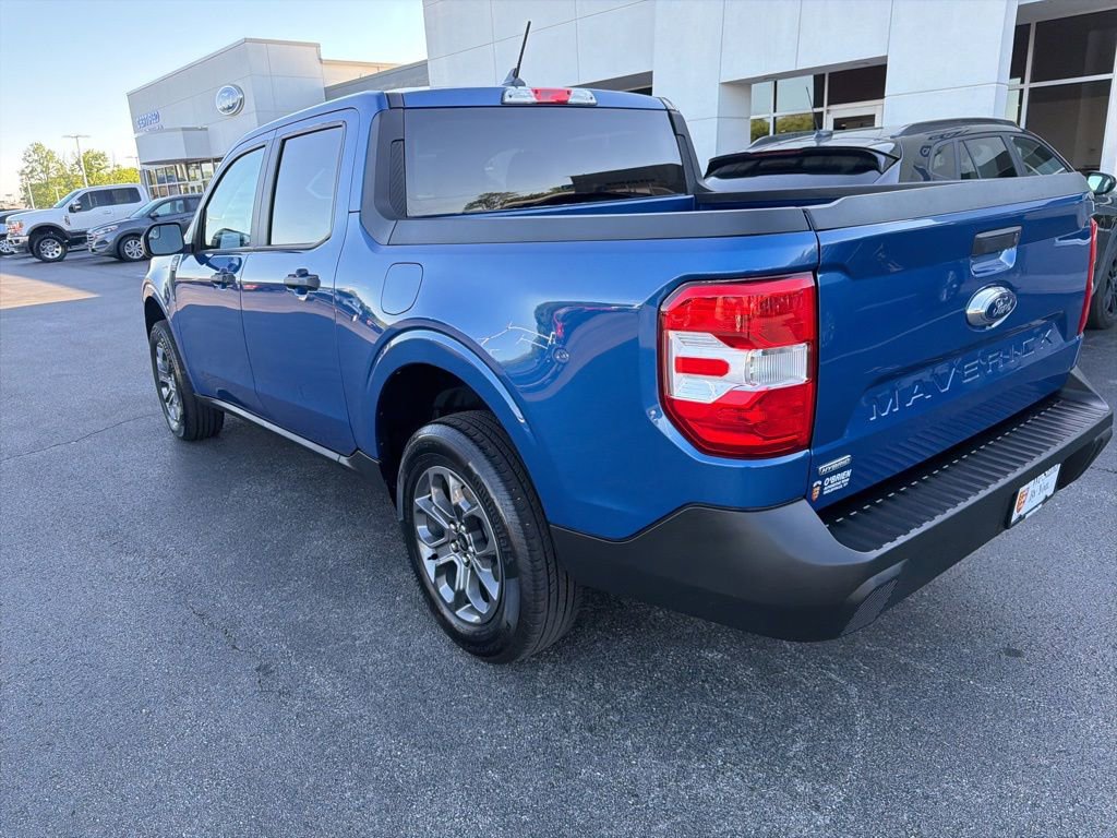Used 2024 Ford Maverick XLT FWD image 3