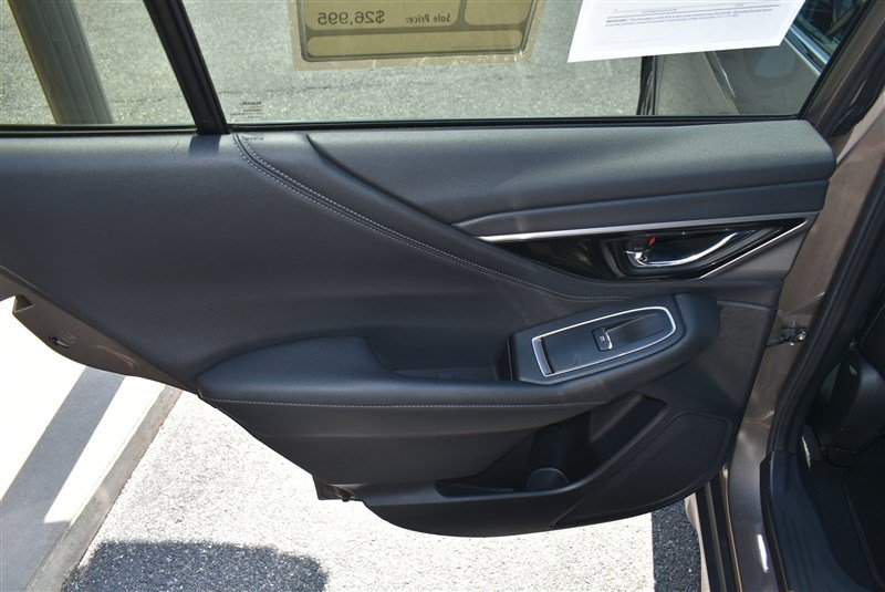 Used 2022 Subaru Outback Limited AWD/4WD image 28