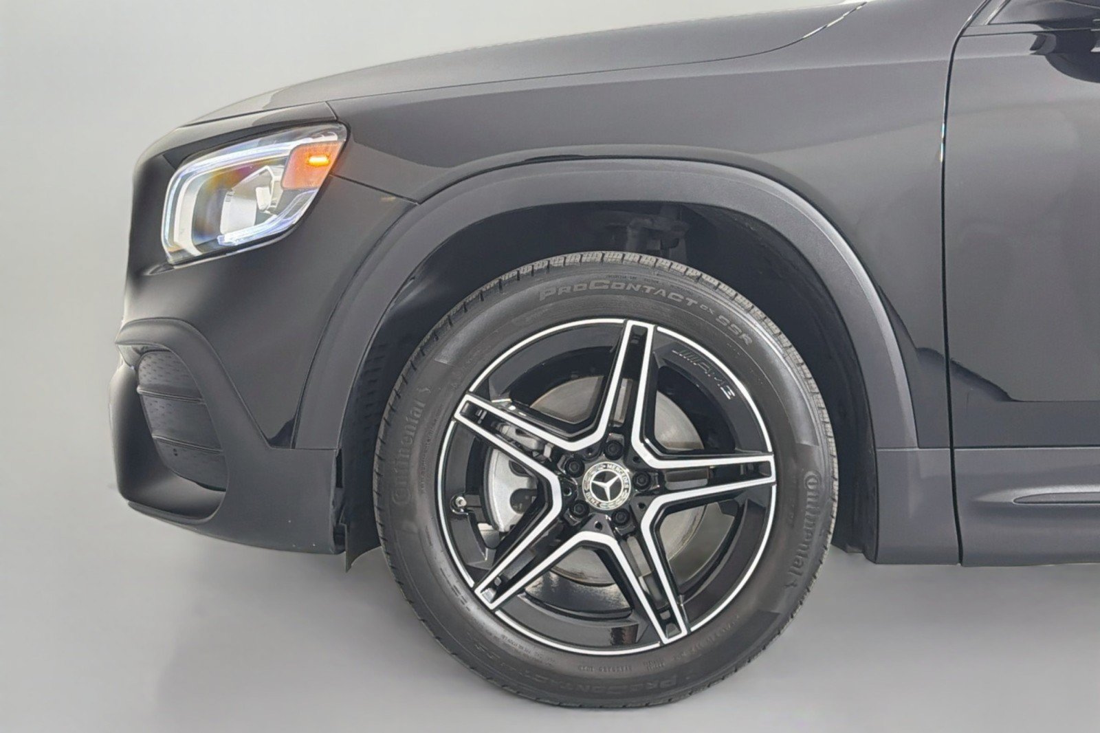 Used 2023 Mercedes-Benz GLB 250 4MATIC image 10