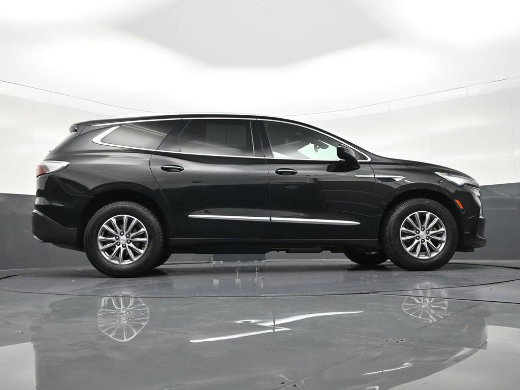 Used 2022 Buick Enclave Essence image 29