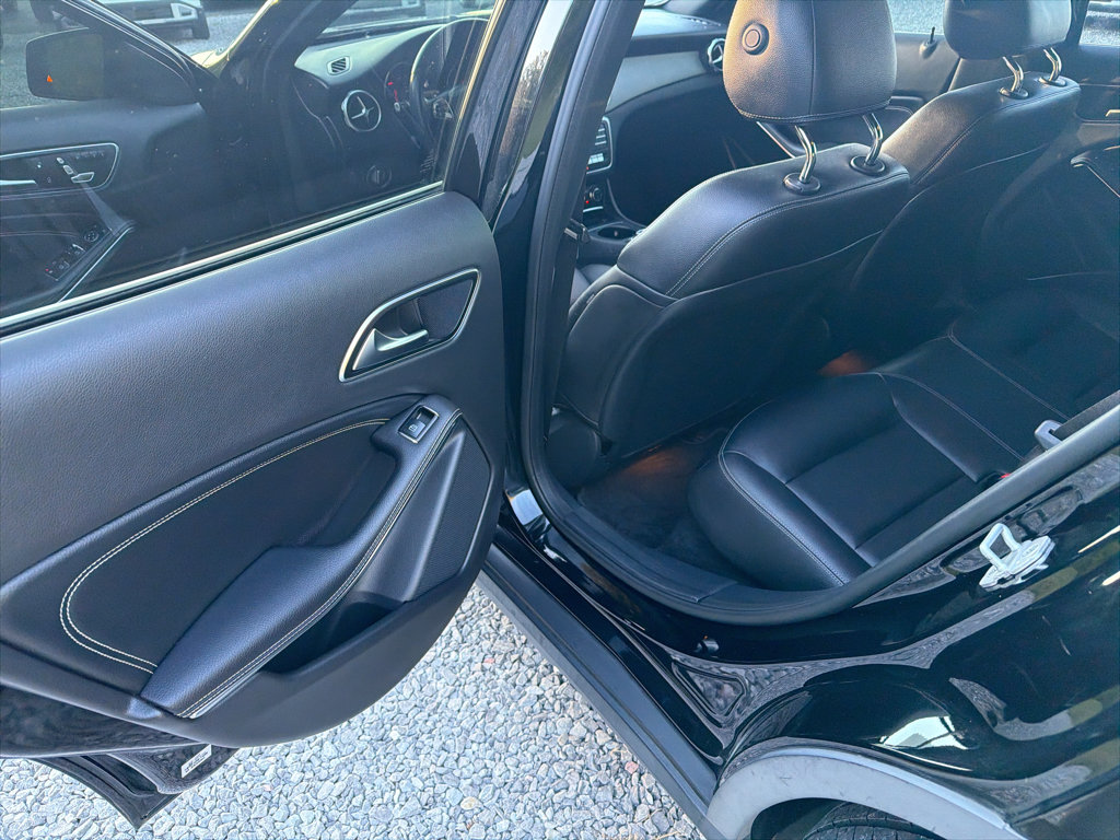 Used 2018 Mercedes-Benz GLA 250 image 18