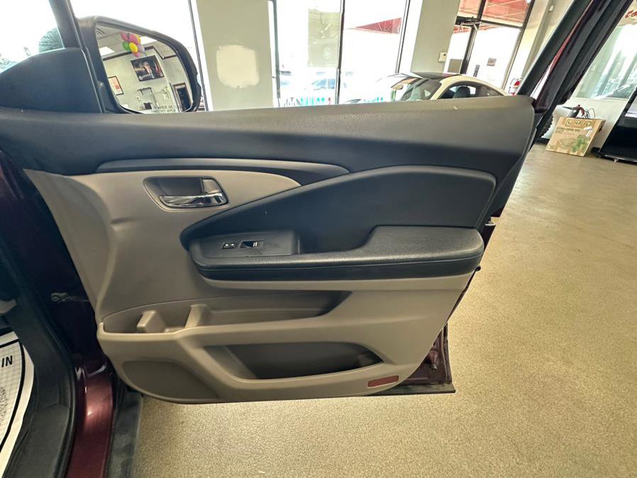 Used 2019 Honda Pilot LX image 35