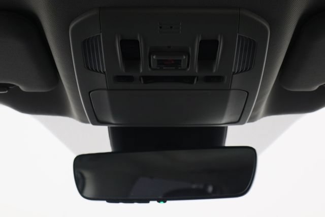 Used 2022 Toyota Highlander XLE FWD image 28