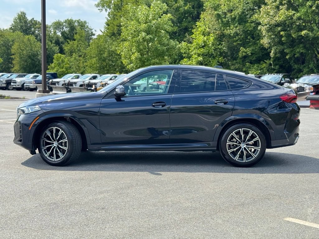 Certified 2026 BMW X6 xDrive40i AWD/4WD image 3