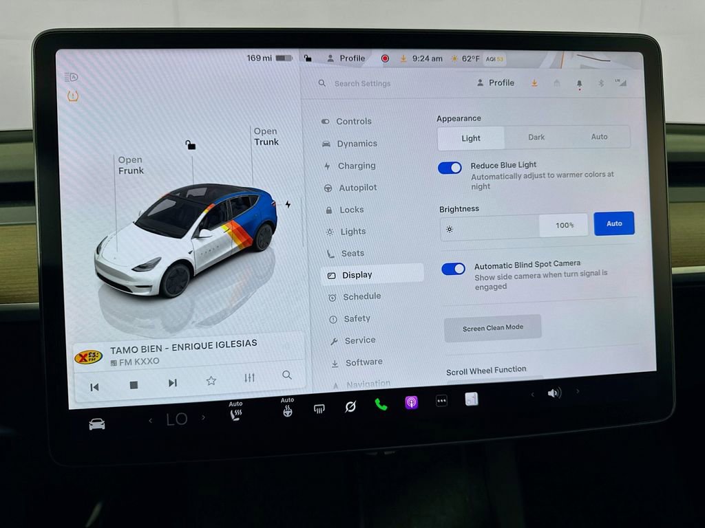 Used 2022 Tesla Model Y Long Range AWD/4WD image 38