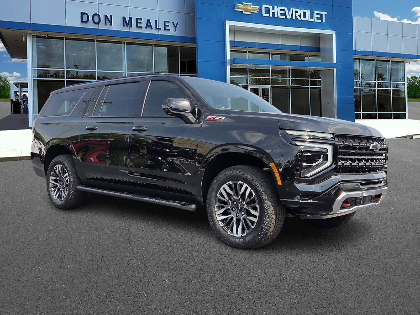 New 2026 Chevrolet Suburban Z71 w/ Comfort Package image 1