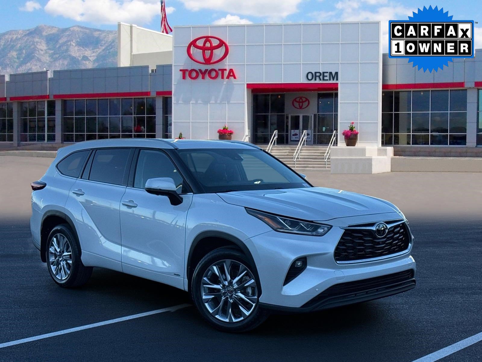 Used 2026 Toyota Highlander Limited AWD/4WD image 1