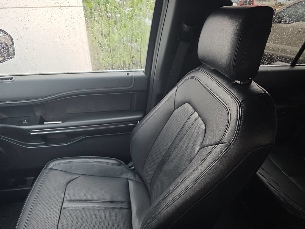 Used 2020 Ford Expedition Limited AWD/4WD image 26