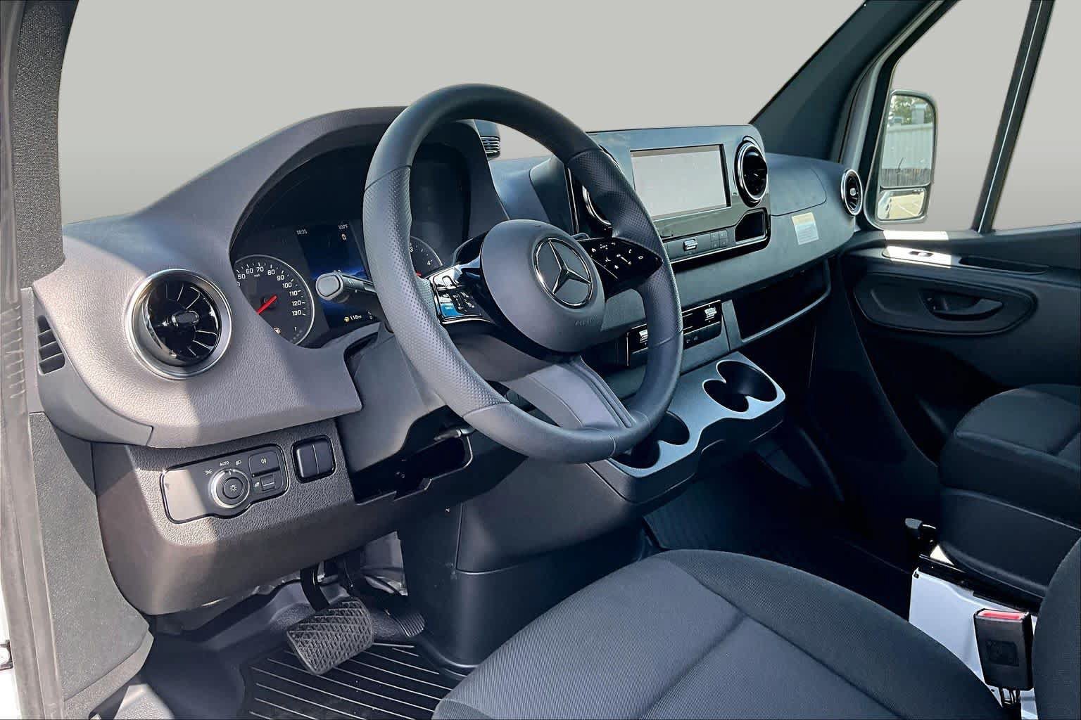 New 2026 Mercedes-Benz Sprinter 2500 image 9