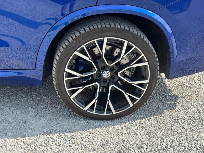 Used 2023 BMW X5 M AWD/4WD image 12