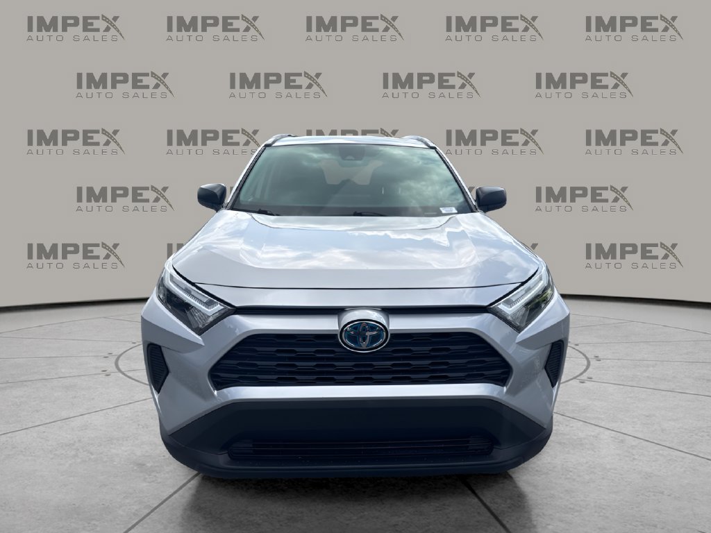 Used 2023 Toyota RAV4 LE AWD/4WD image 8