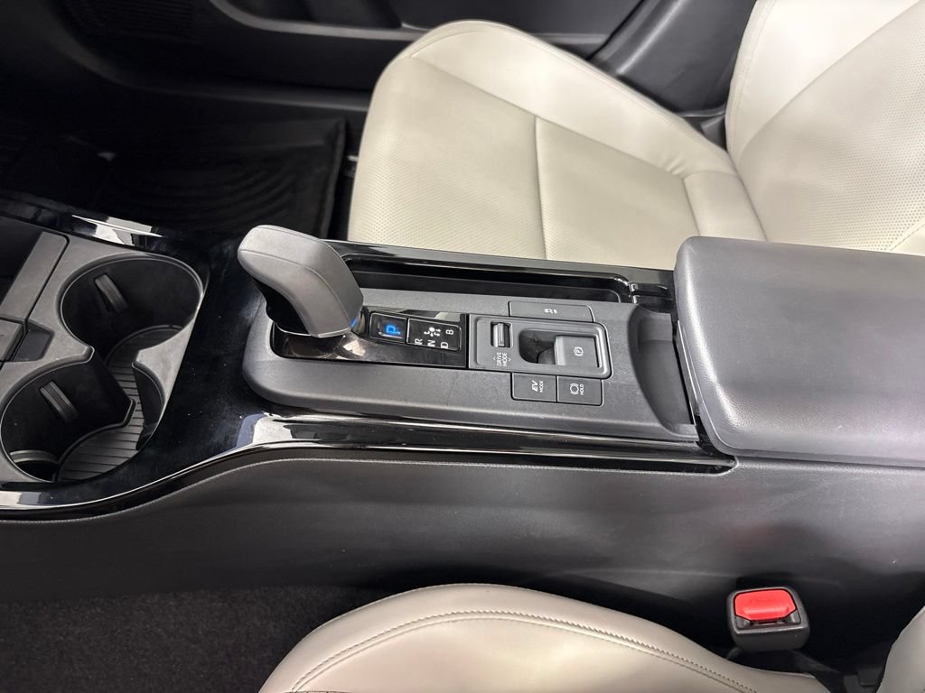 Used 2026 Toyota Prius Limited AWD/4WD image 40