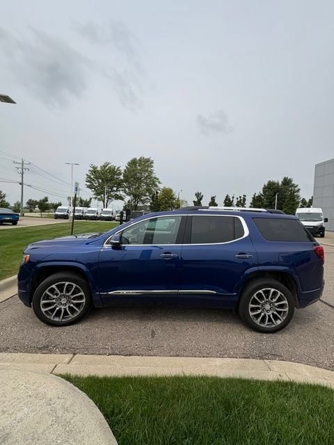 Used 2023 GMC Acadia Denali AWD/4WD image 8