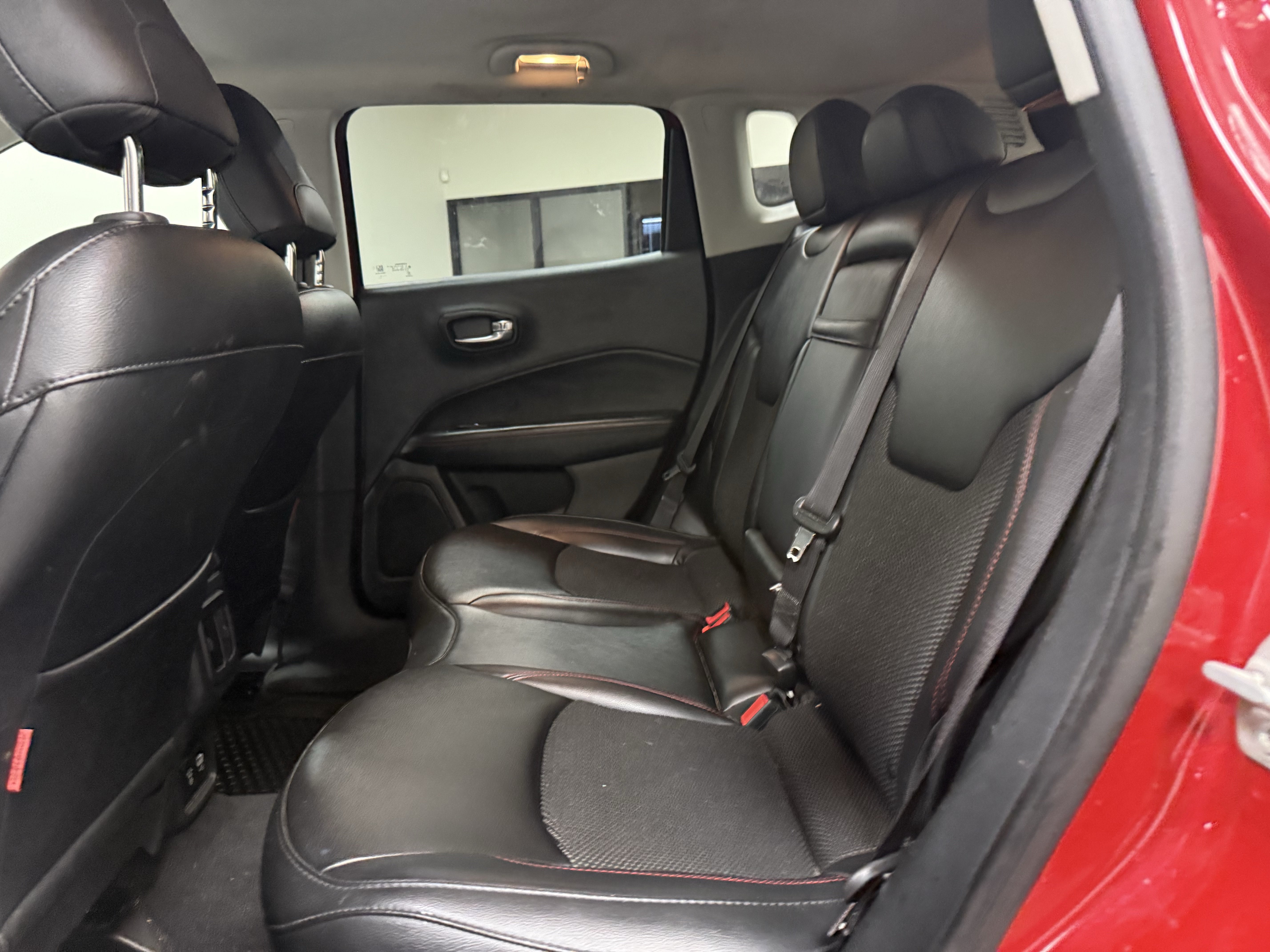 Used 2019 Jeep Compass Trailhawk AWD/4WD image 14