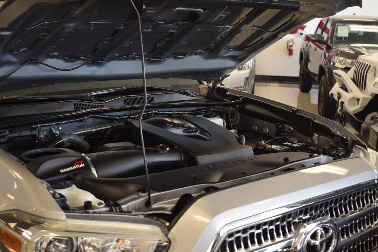 Used 2017 Toyota Tacoma TRD Off-Road image 80