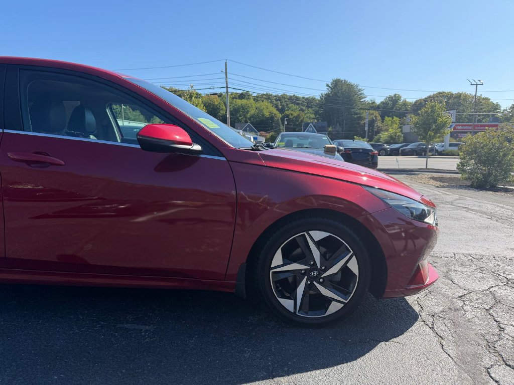 Used 2023 Hyundai Elantra Limited FWD image 19