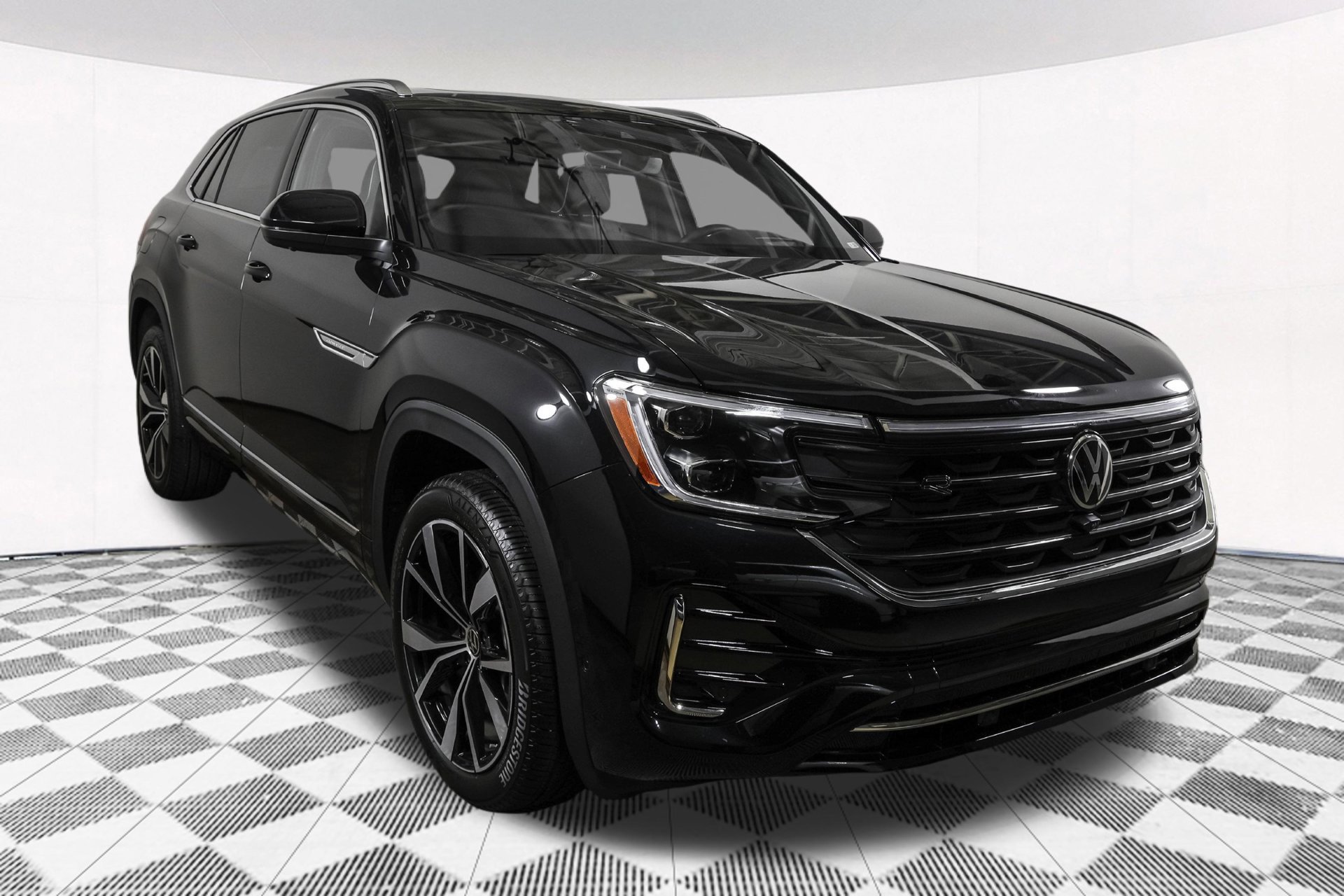Used 2026 Volkswagen Atlas Cross Sport SEL Premium R-Line AWD/4WD image 11