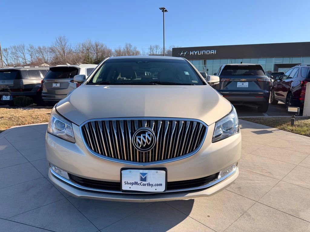 Used 2016 Buick LaCrosse Leather w/ Driver Confidence Package #1 FWD image 8