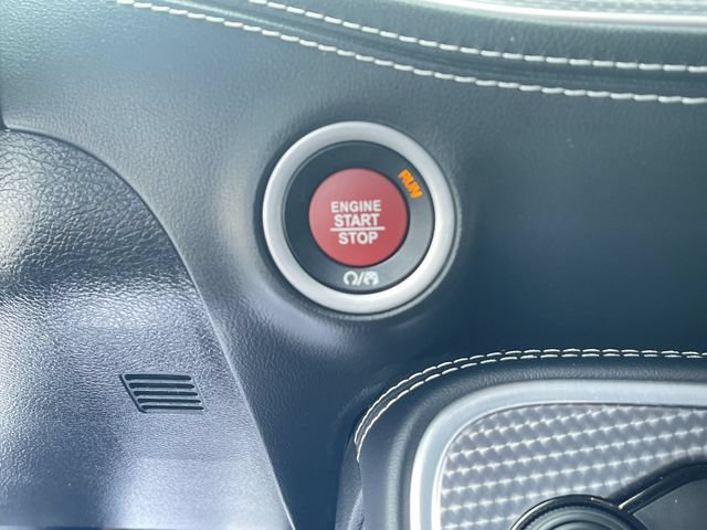 Used 2021 Dodge Challenger SRT Hellcat RWD image 17