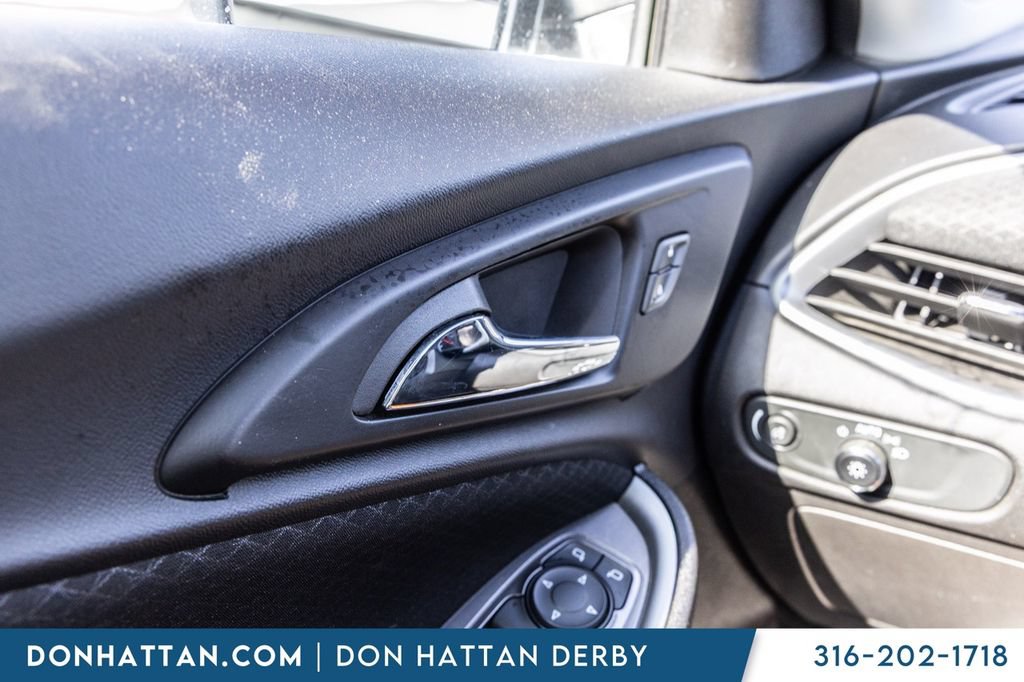 Used 2023 Chevrolet Malibu LT FWD image 13