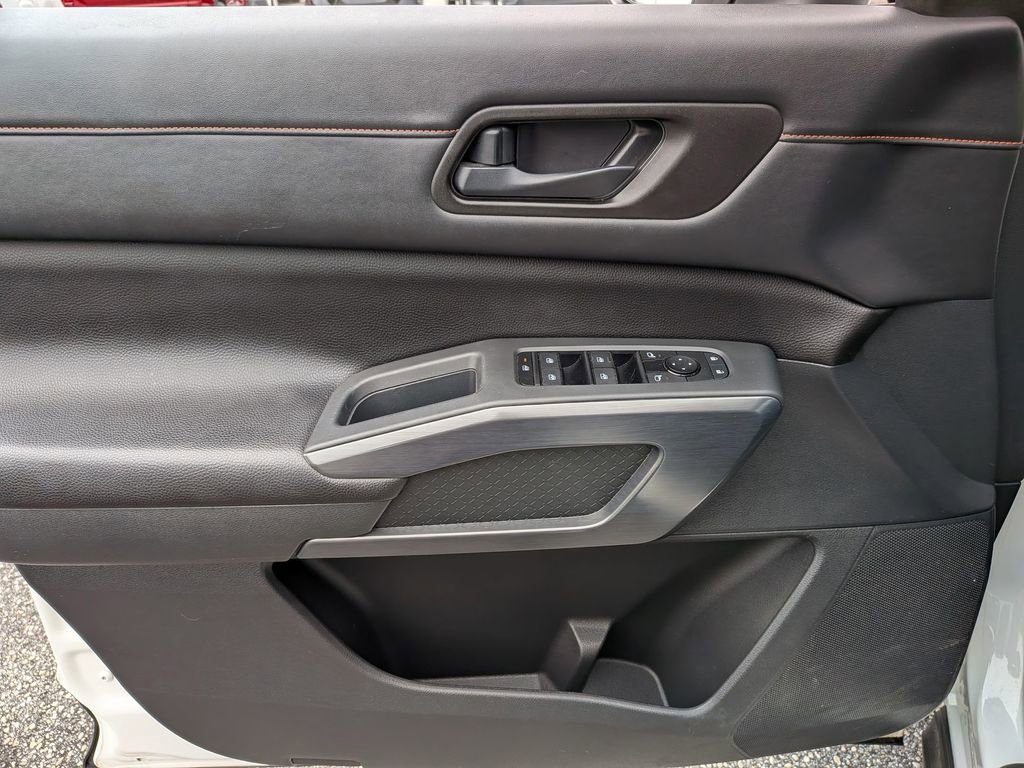 Used 2024 Nissan Pathfinder Rock Creek AWD/4WD image 31