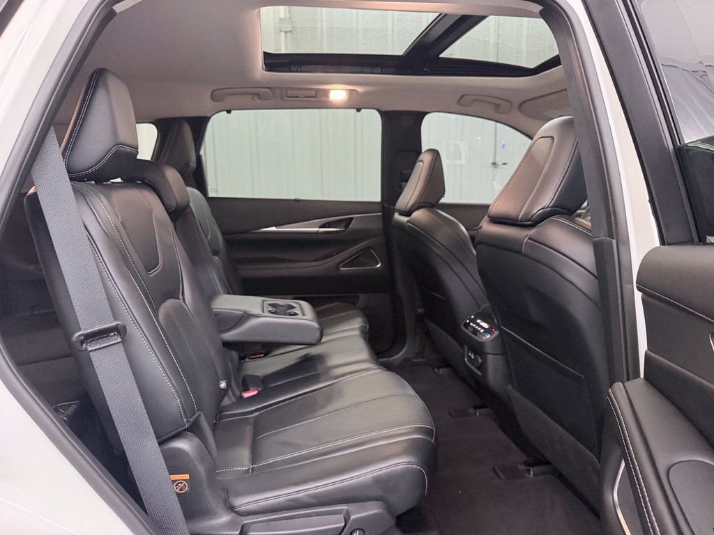 Certified 2023 INFINITI QX60 Luxe w/ Vision Package FWD image 41