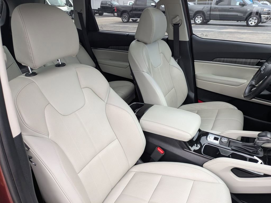 Used 2024 Kia Telluride SX image 30