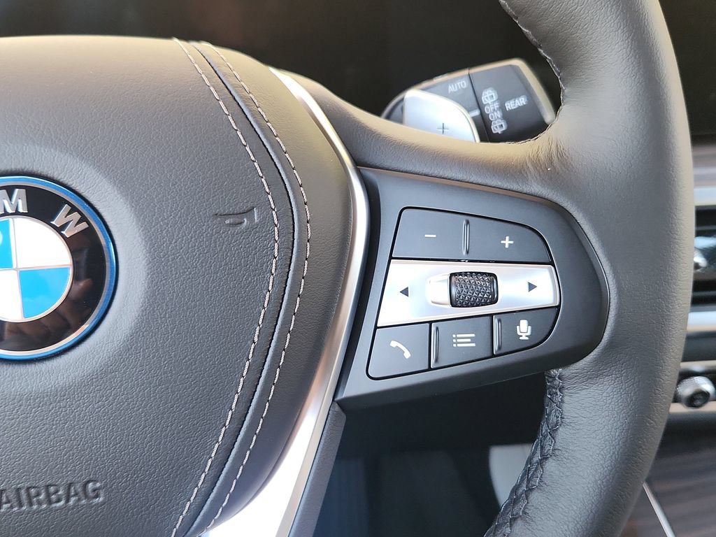 Certified 2026 BMW X5 xDrive50e w/ Premium Package AWD/4WD image 32