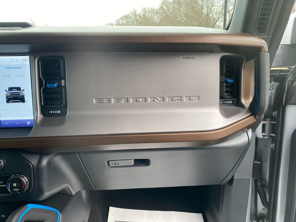 Used 2023 Ford Bronco Outer Banks image 26