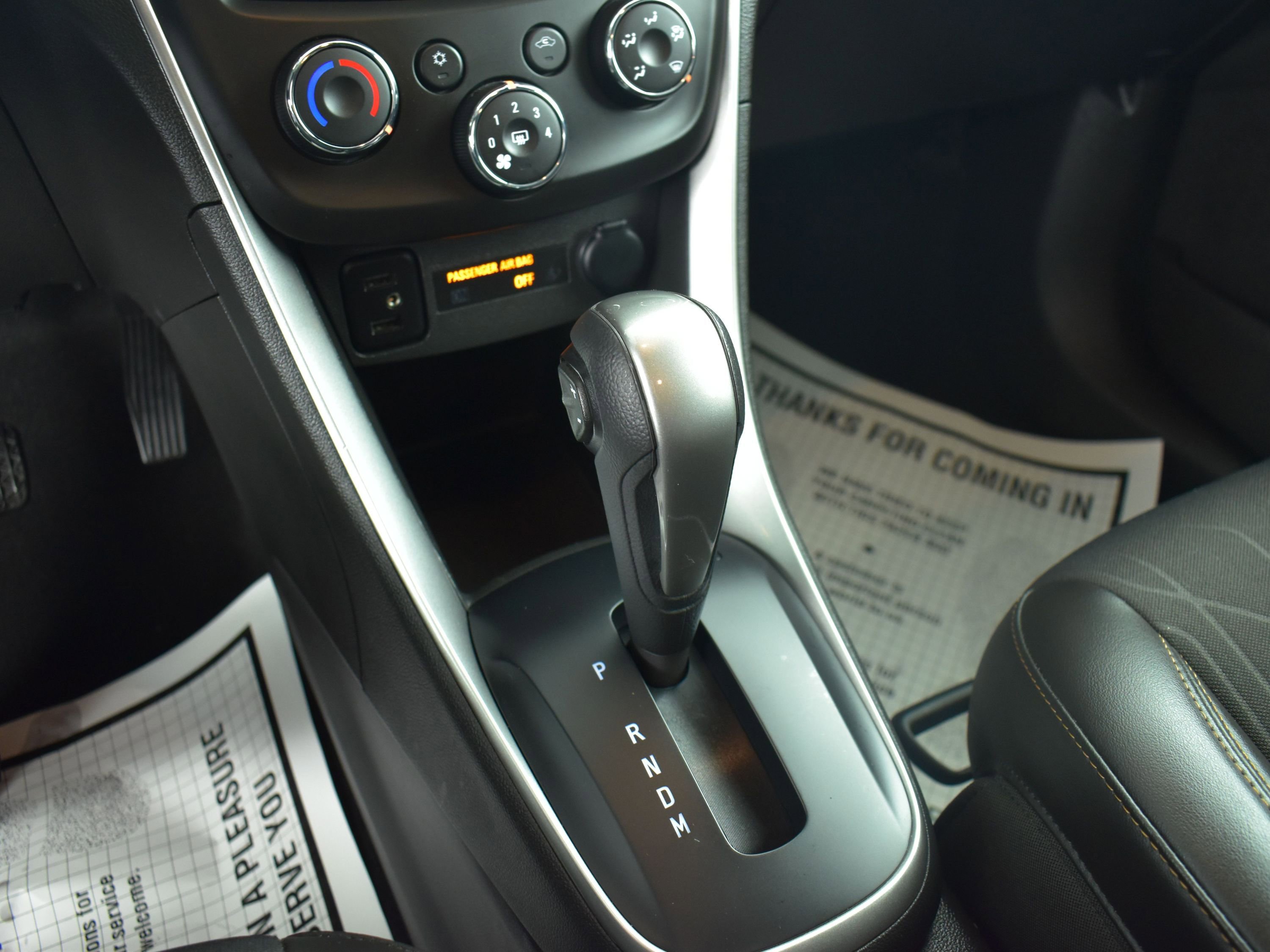 Used 2022 Chevrolet Trax LT w/ LT Convenience Package image 18