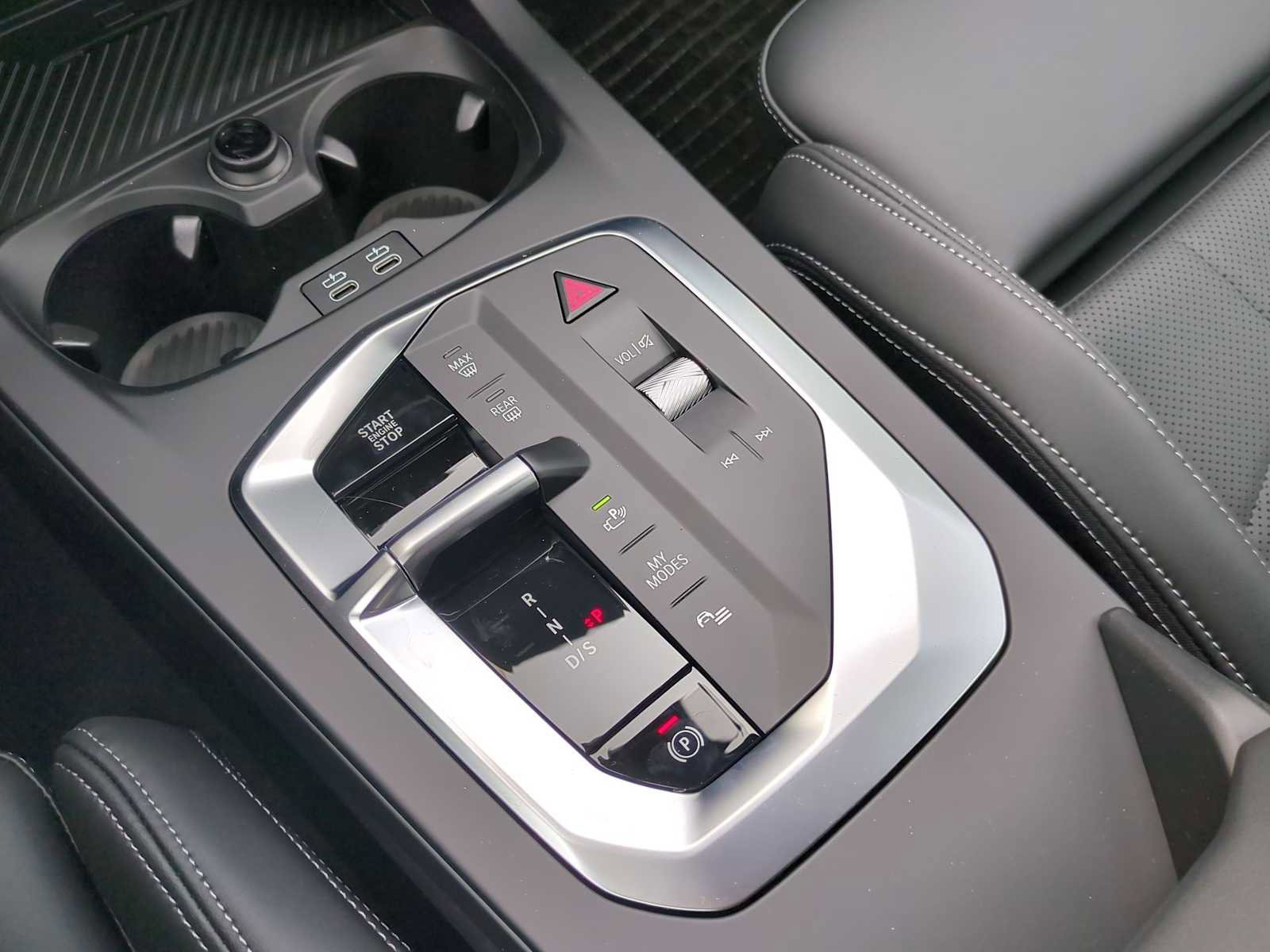 Used 2025 BMW M235i xDrive w/ Technology Package image 55