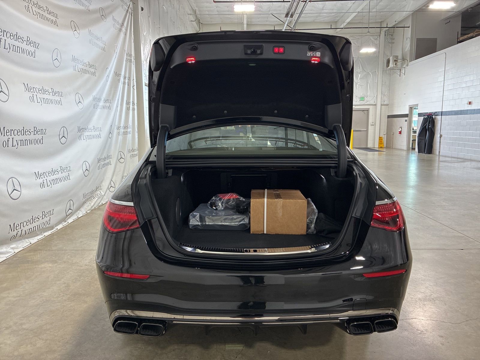 New 2026 Mercedes-Benz S 63 AMG S image 14