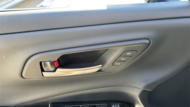 New 2026 Toyota Crown Limited w/ Advanced Technology Package image 10