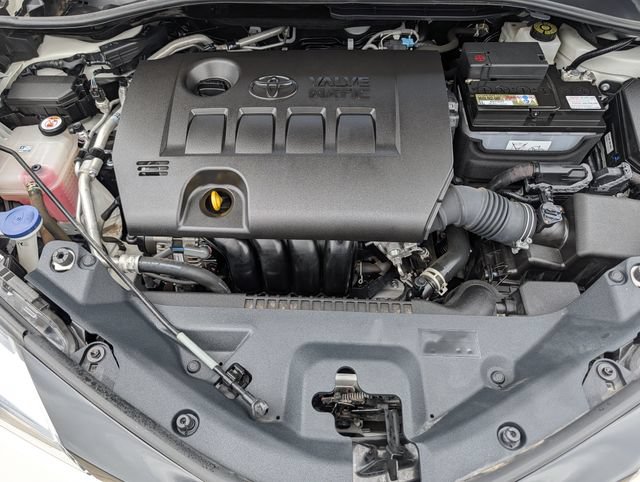 Used 2021 Toyota C-HR XLE FWD image 32