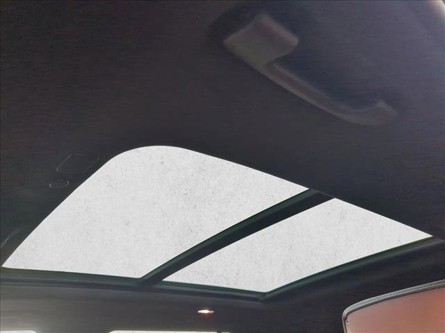 Used 2024 GMC Yukon Denali Ultimate image 16