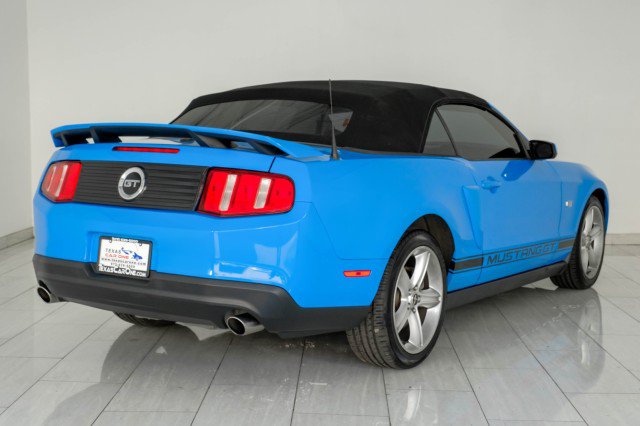 Used 2010 Ford Mustang GT Premium RWD image 7