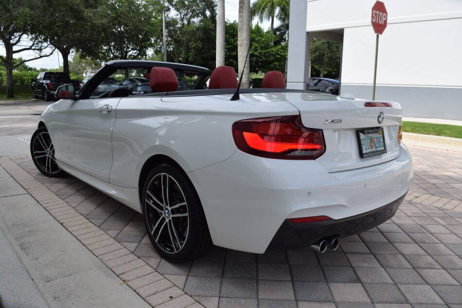 Used 2021 BMW 230i xDrive Convertible AWD/4WD image 2