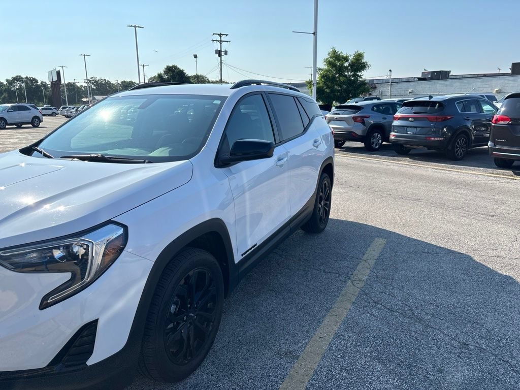 Used 2019 GMC Terrain SLE w/ Driver Convenience Package AWD/4WD image 8
