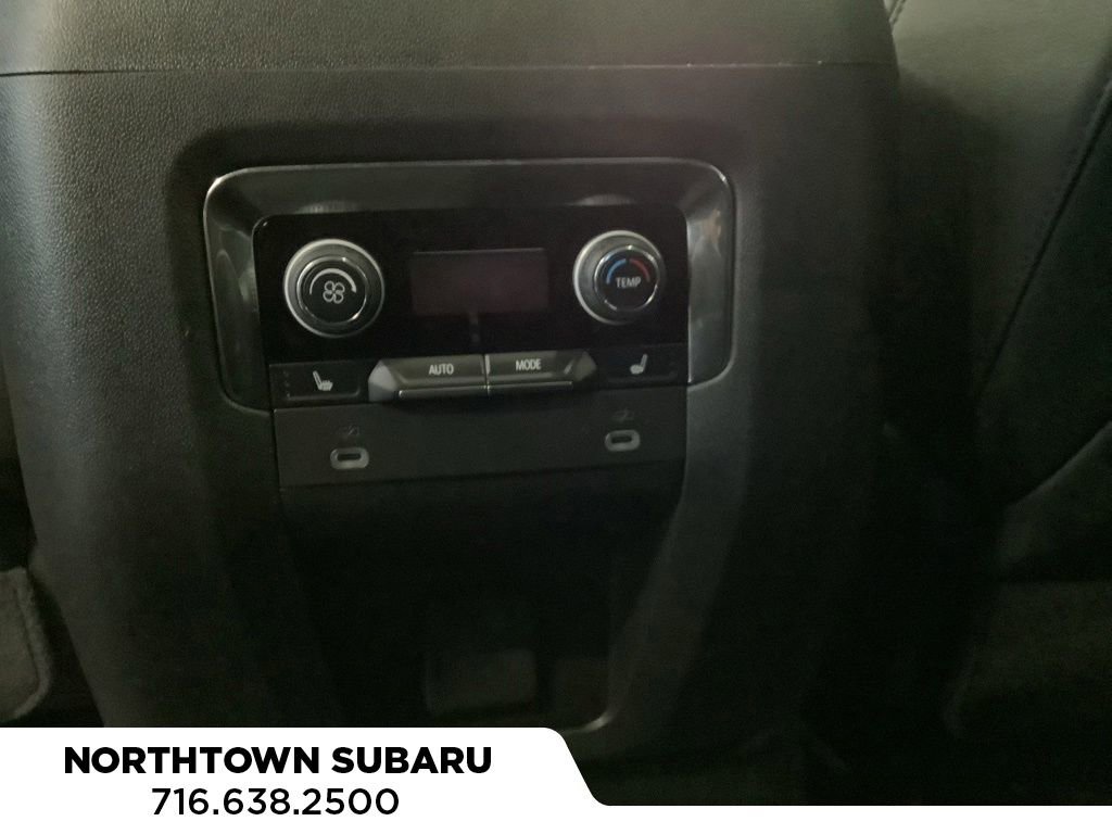 Used 2023 Chevrolet Tahoe Premier AWD/4WD image 17
