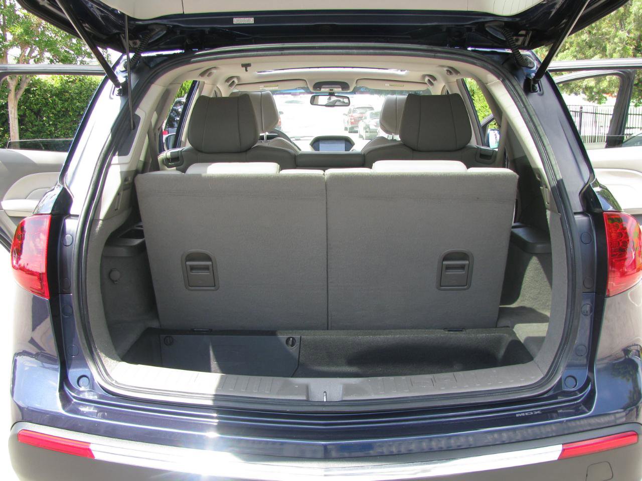 Used 2011 Acura MDX w/ Technology Package AWD/4WD image 8