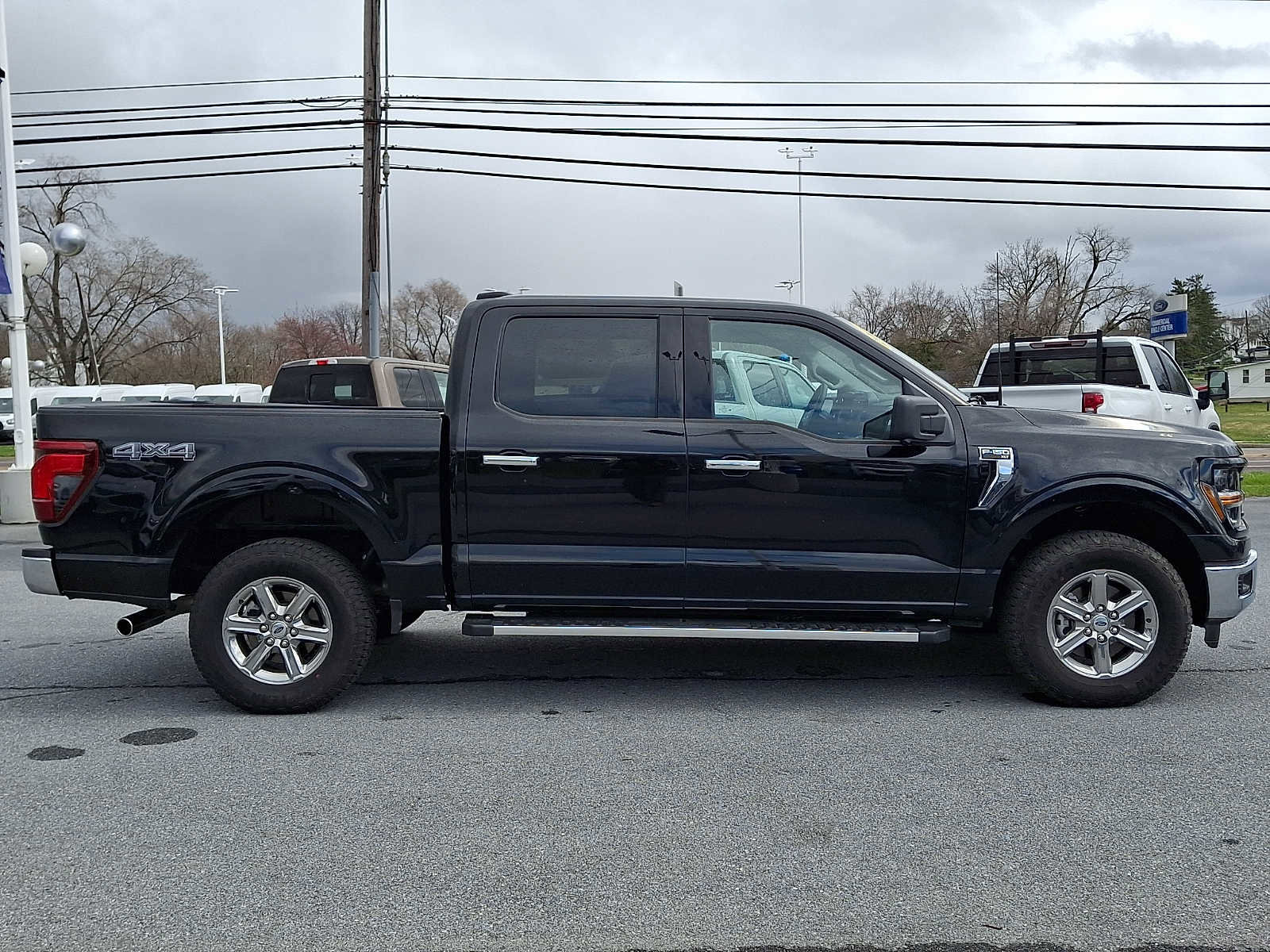 Certified 2024 Ford F150 XLT w/ Mobile Office Package image 7