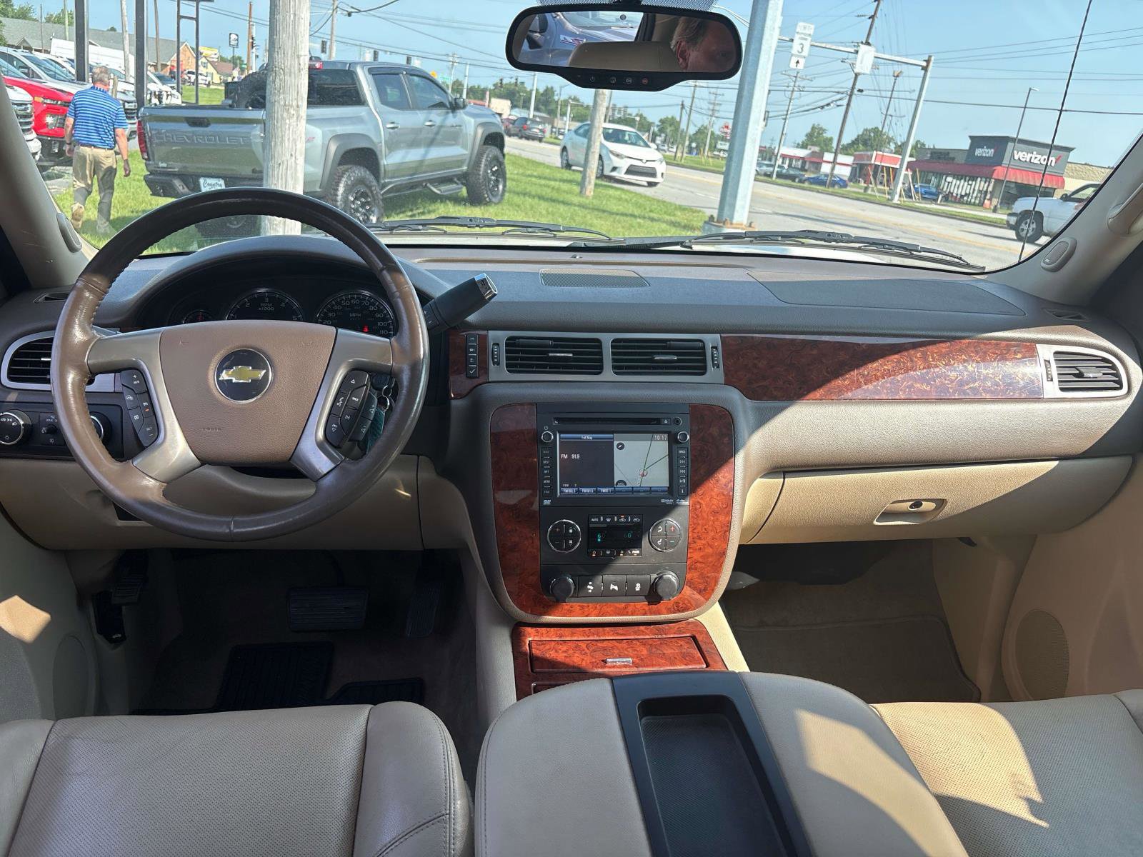 Used 2013 Chevrolet Avalanche LTZ AWD/4WD image 7