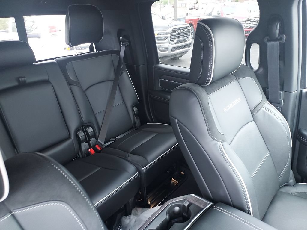 New 2026 RAM 2500 Laramie AWD/4WD image 14