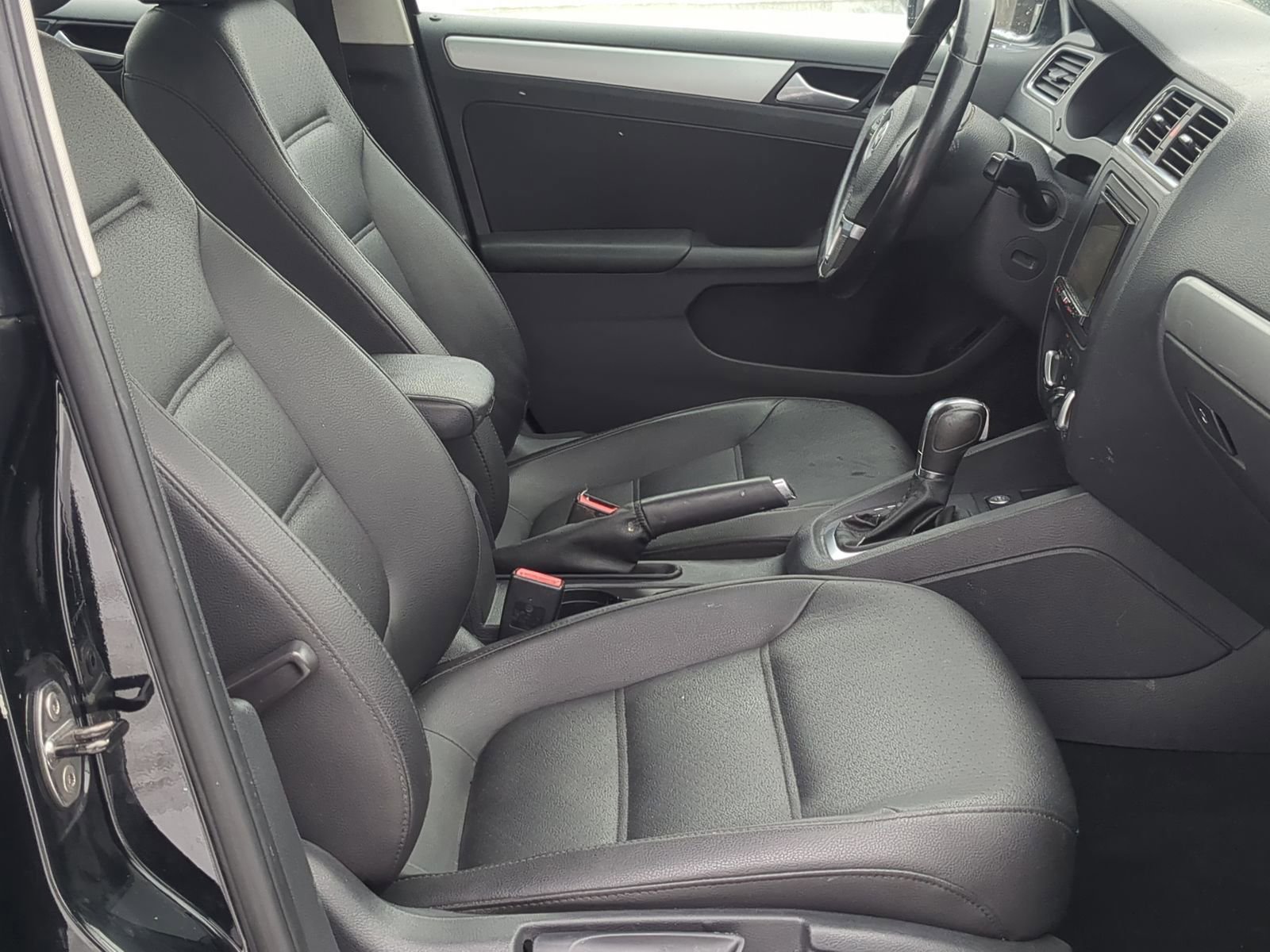 Used 2014 Volkswagen Jetta SE image 23