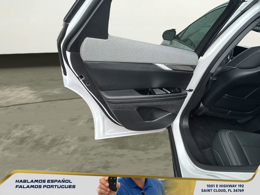 Used 2025 Cadillac Optiq Luxury 2 w/ LPO, Floor Liner Package AWD/4WD image 23