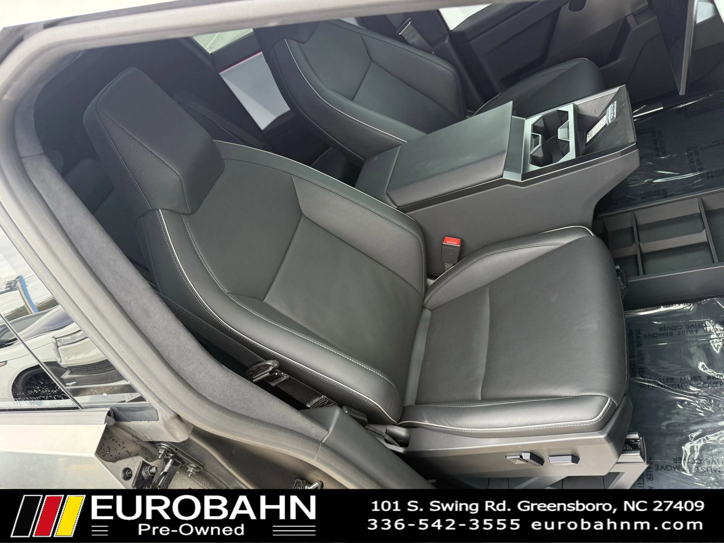 Used 2024 Tesla Cybertruck AWD Crew Cab image 25