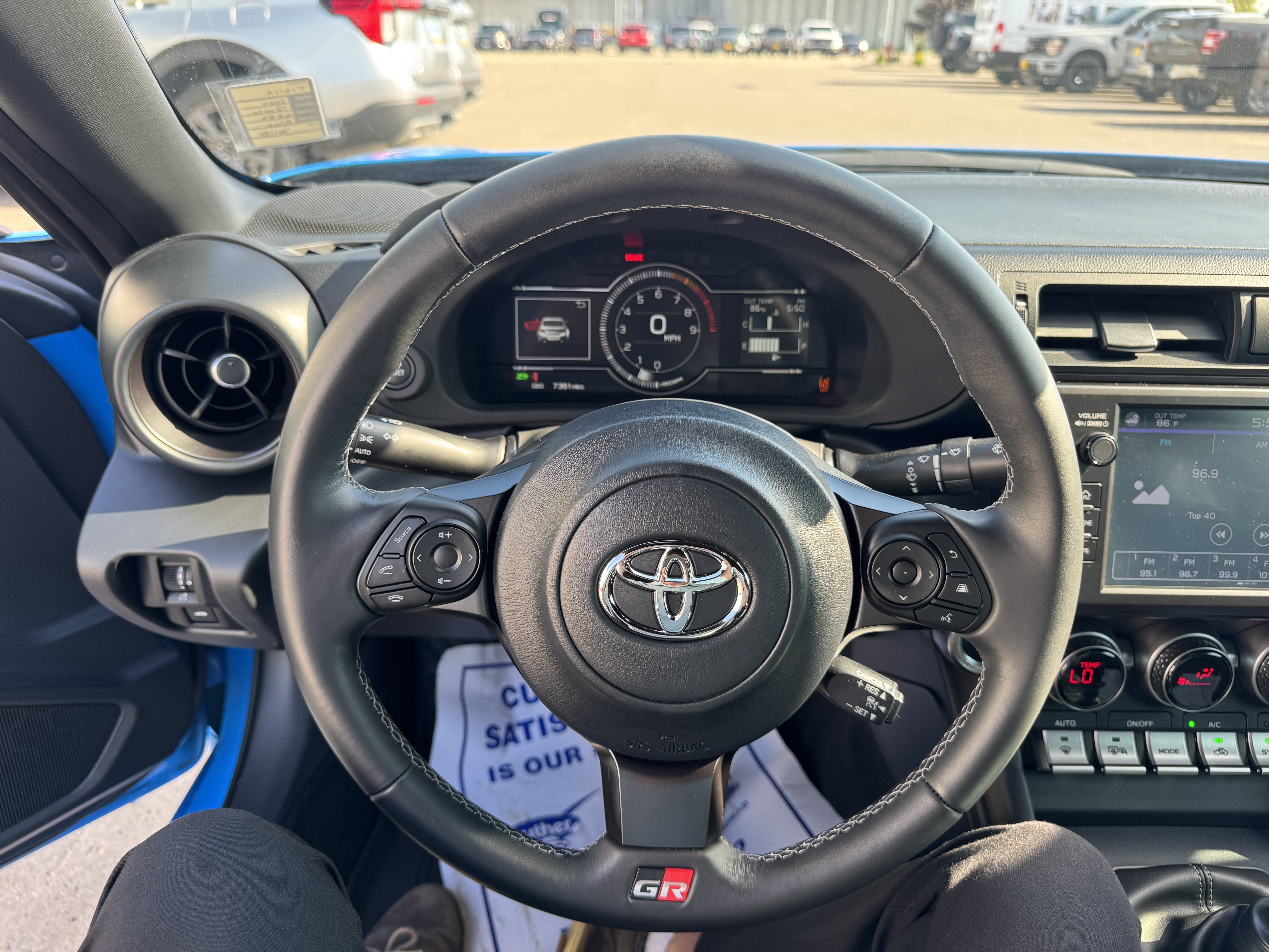 Used 2024 Toyota GR86 Premium RWD image 9