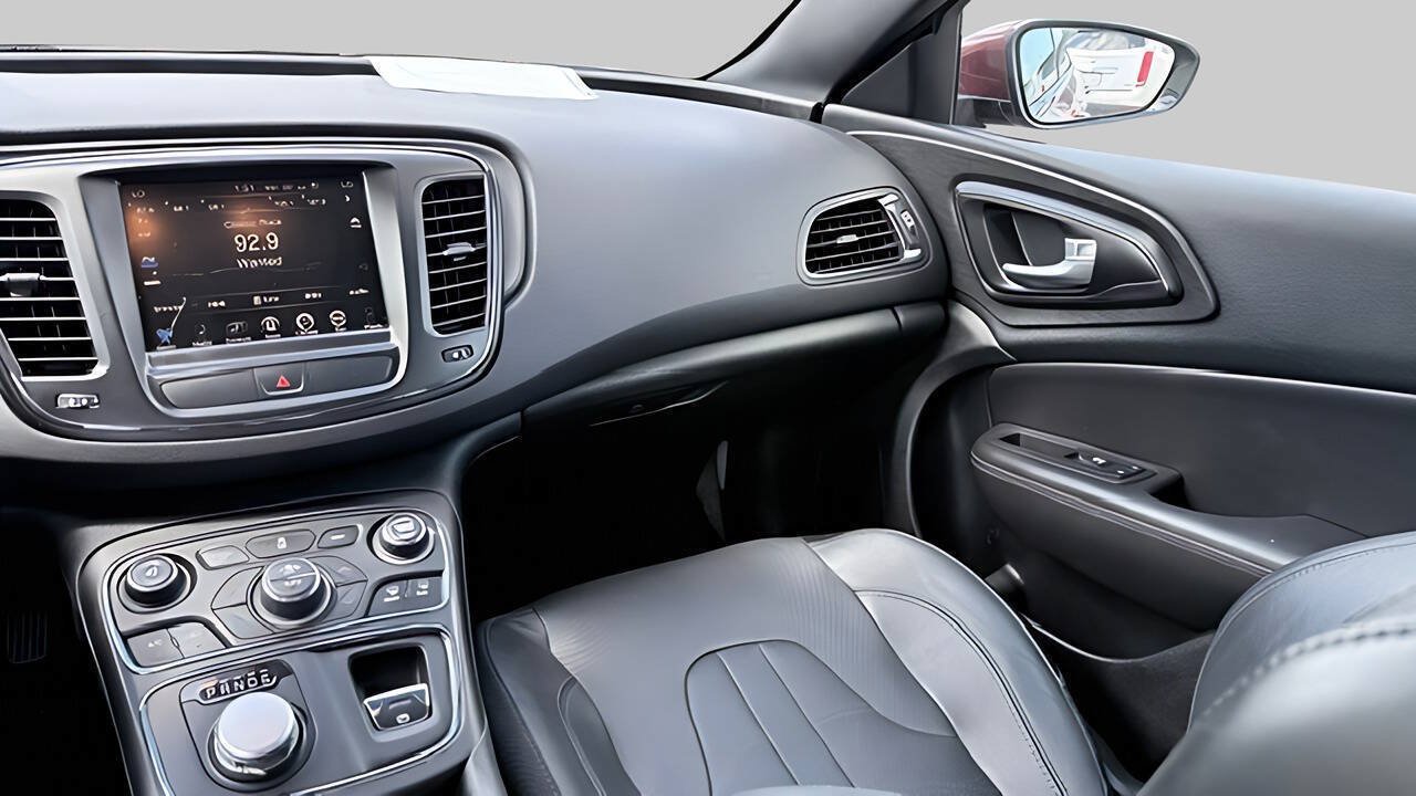 Used 2016 Chrysler 200 S w/ Navigation & Sound Group I FWD image 3
