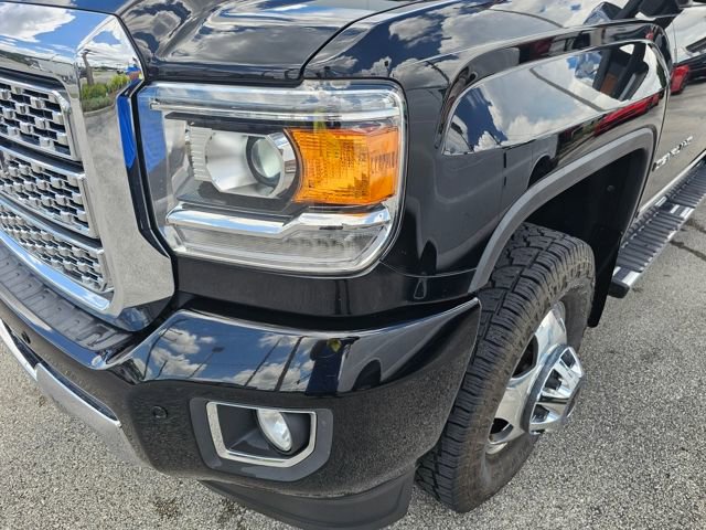Used 2018 GMC Sierra 3500 Denali w/ Duramax Plus Package AWD/4WD image 18